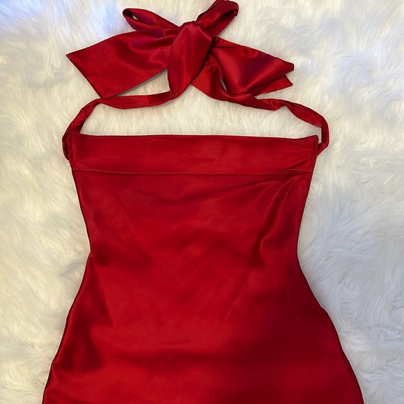 FUN RED MINI DRESS - Picture 1 of 3